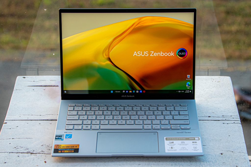 ASUS Zenbook 14 OLED