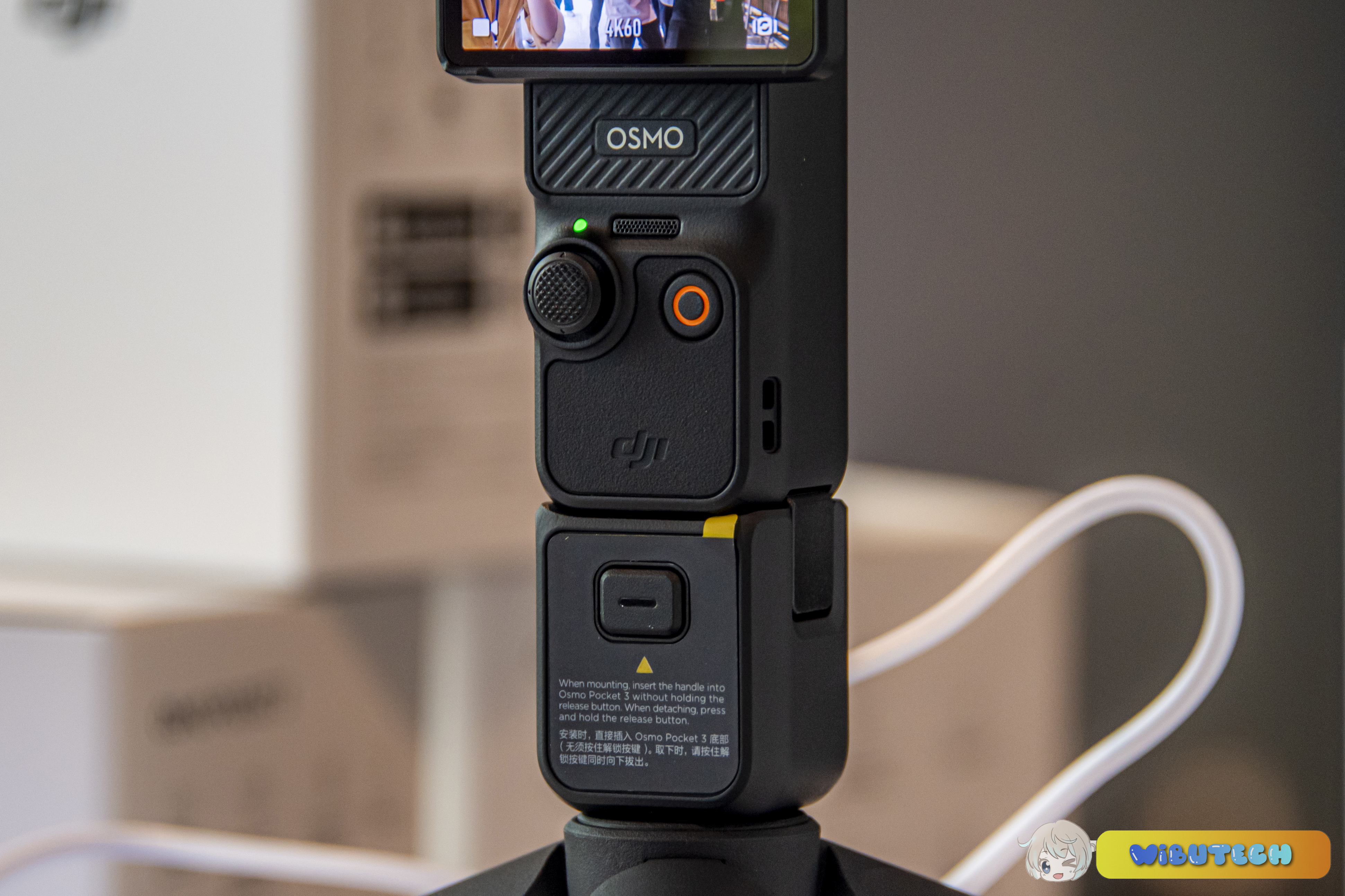 Trên tay DJI Osmo Pocket 3