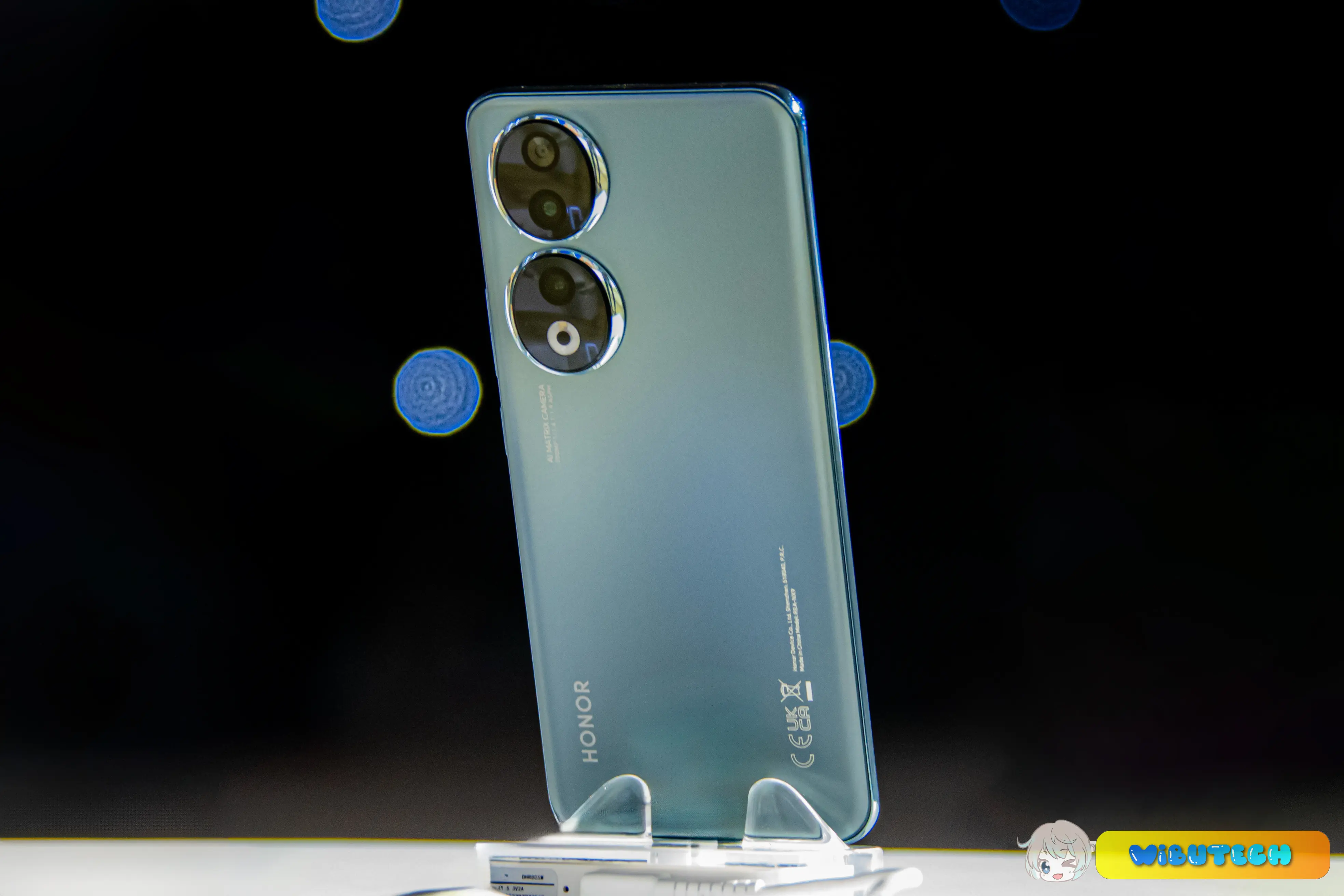 Trên tay HONOR 90 5G - camera tầm trung 200MP