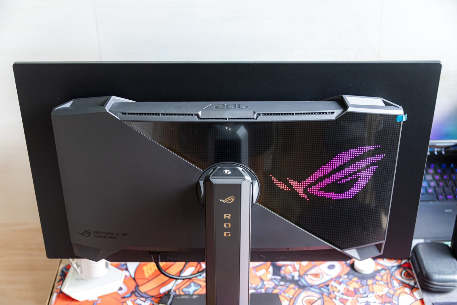 Đánh giá ROG Strix OLED XG27AQDPG – OLED siêu đẹp, tần số quét 500Hz siêu cao